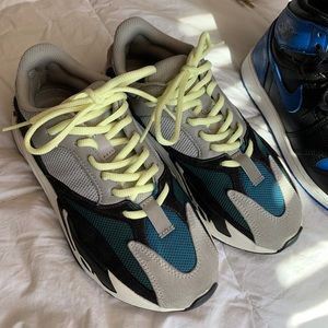 Yeezy BOOST 700